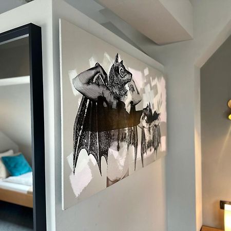 Hotel George Wina Bagian luar foto